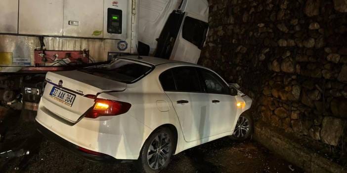 Burdur'da zincirleme kaza! Ölü ve yaralılar var