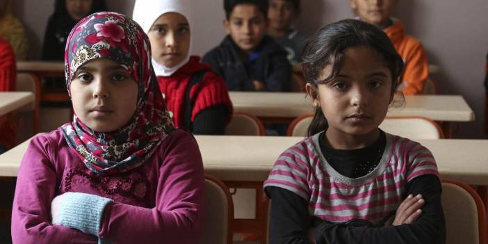 Şara "Kürtçe eğitim" kararını verdi