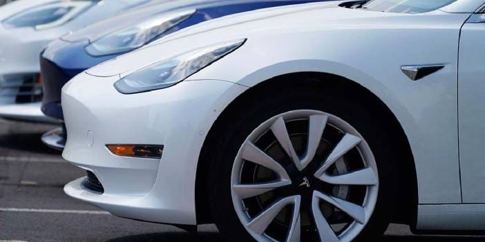 Otomotiv devi yapay zekaya geçecek: En ünlü 2 modelinin üretimini durduracak