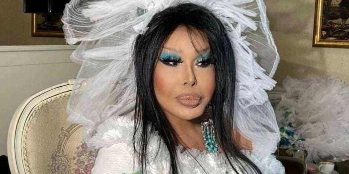 Bülent Ersoy Müjdat Gezen sahnedeyken espriyi patlattı! "Ben zaten yumuşaktım"