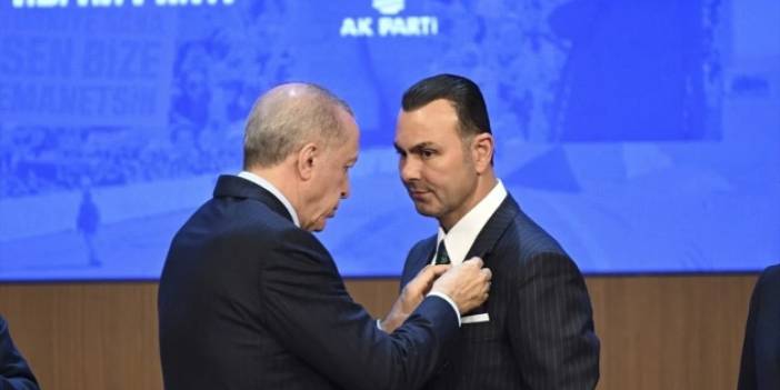 Halkın arasına karışan(!) AKP’li vekile emekliden tepki: ‘İnek gibi sağın sonra karşımıza çıkın’