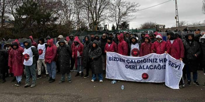 Migros işçileri bir haftadır eylemde: Patronun evinin önünde nöbete başladılar!