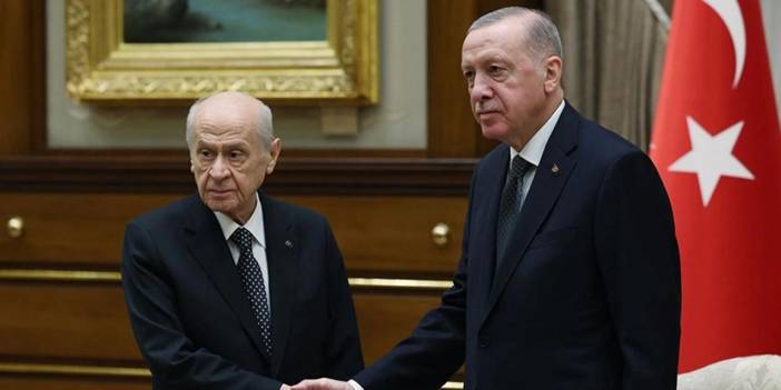 Bahçeli'nin flaş çağrısında mesaj aslında kime? Erdoğan'a baskı mı var? AKP'li yöneticiden flaş sözler