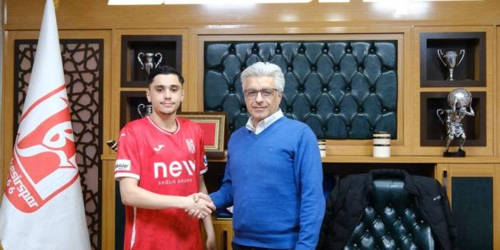 Balıkesirspor çağırınca Norveç'i bırakıp koşa koşa geldi: TFF 3. Lig takımına imzayı attı