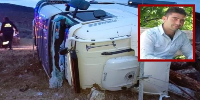 Tomruk yüklü tır devrildi: Sürücü yaşamını yitirdi