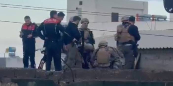 İş yerinde 'dedikodu' tartışması kanlı bitti: 4 yaralı, 2 ruhsatsız tabanca!