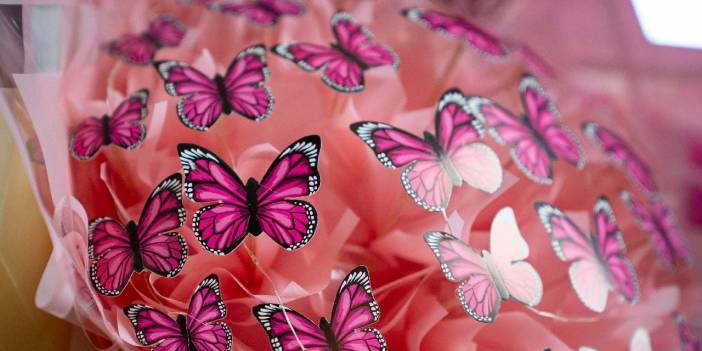 Gül ve papatyanın tahtını salladı: Sevgililer Günü'nün yeni gözdesi belli oldu