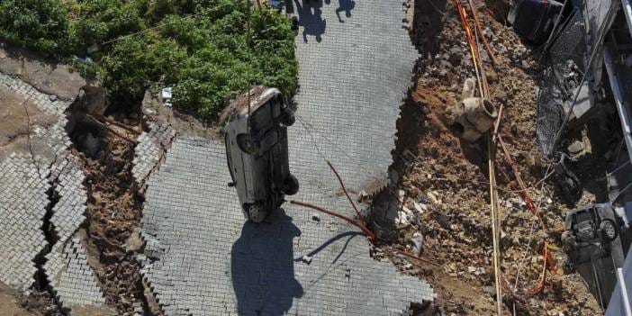 İzmir’de istinat duvarı çöktü: İki bina ve altı araç hasar gördü