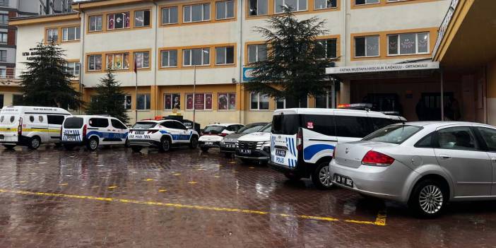 Ortaokulda bıçaklı kavga! 1 öğrenci yaralı