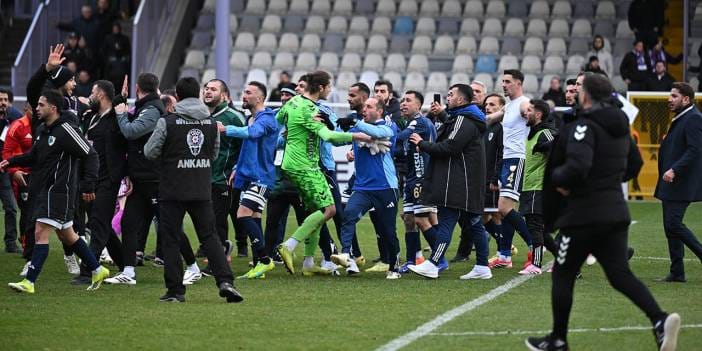 Erzurumspor son anda liderliği alınca sahada kavga çıktı