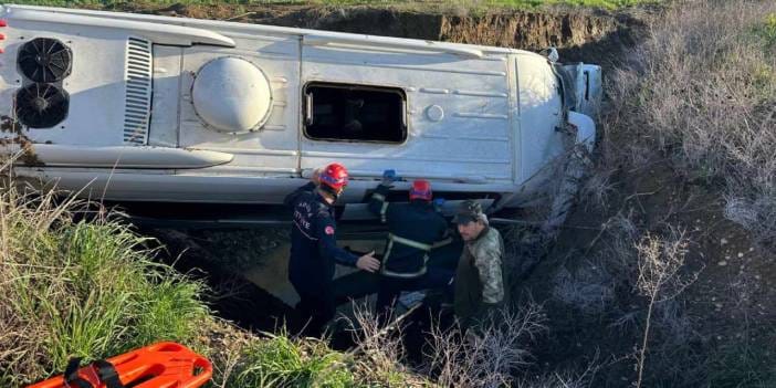 Öğrenci servisi dereye uçtu: 9 yaralı