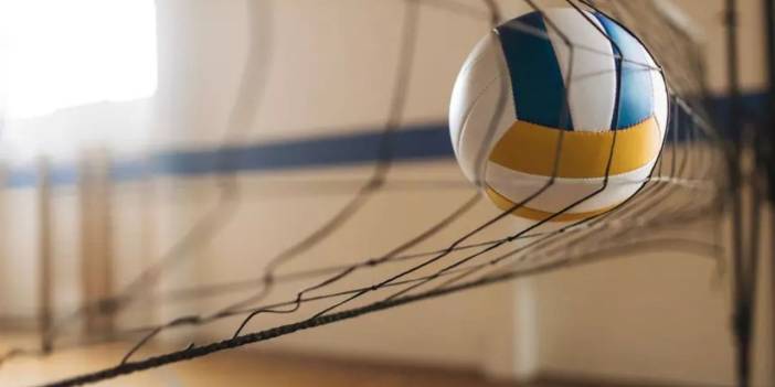 TRT'den dev maç müjdesi: Derbi canlı yayınlanacak saat 20.00'de başlayacak