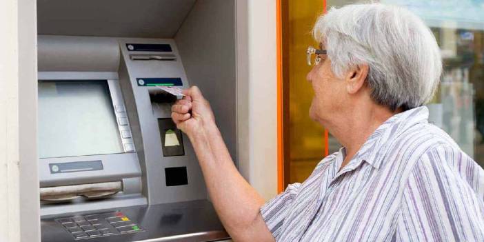 Emeklinin gözü kulağı bayram ikramiyesinde: Ne zaman yatacak, kimler alabilecek?