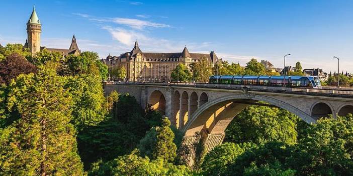 Turistlerin bile tek kuruş ödemediği ülke: Cüzdanları otelde bırakın bu ülkede toplu taşıma bedava!
