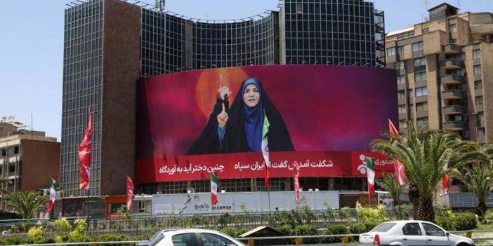 Son dakika | İran Devlet Televizyonu vuruldu