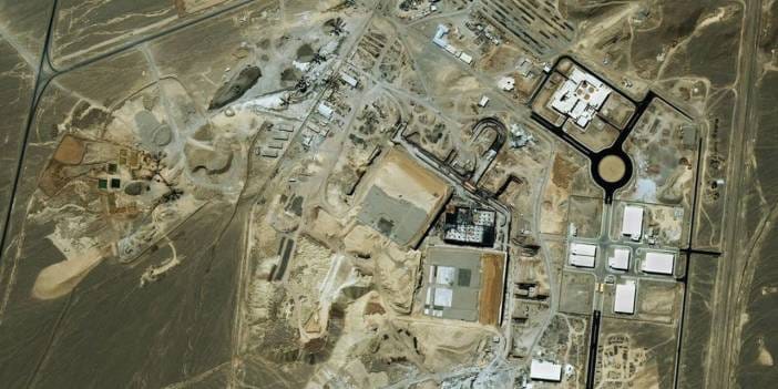 Son Dakika | İran'ın nükleer tesisi vuruldu! Olası radyoaktif sızıntı panik yarattı