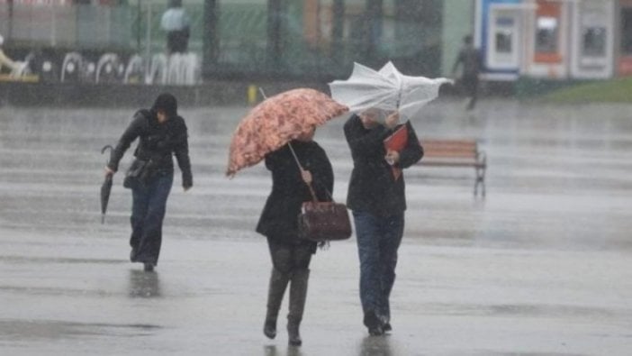 Şiddetli sağanak, fırtına, hortum... Meteoroloji'den son dakika uyarısı!