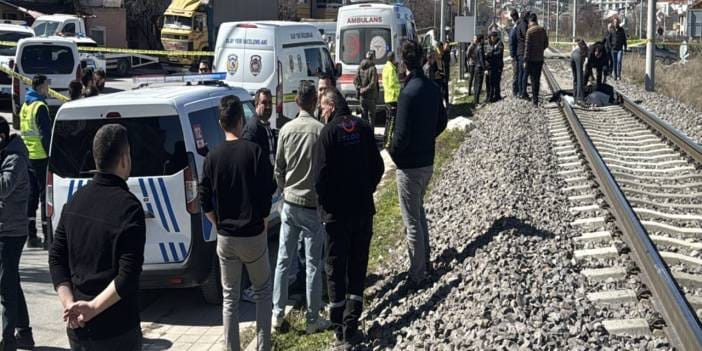 Kütahya'da yolcu treninin çarptığı kadın öldü