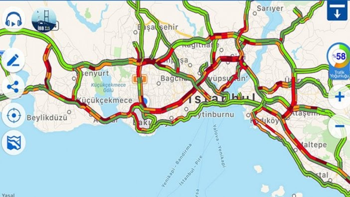 Deprem sonrası yoğun trafik