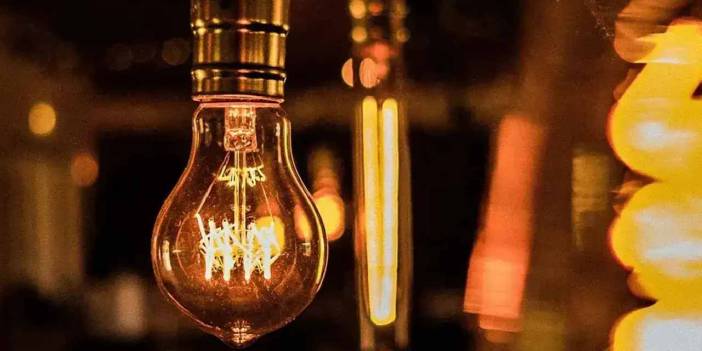 İzmir'de bugün elektrikler 6 saat boyunca olmayacak: Kesinti listesi açıklandı