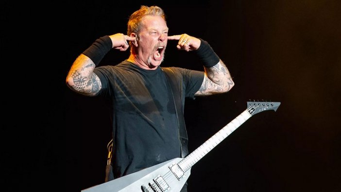 Metallica'nın efsane solisti bağımlılıkla mücadele ediyor: Konserler ertelendi