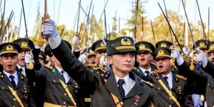 Ebru Teğmen de orduya dönecek mi?