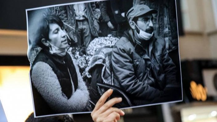 Gülmen ve Özakça’nın ailesinden çağrı: ‘Davaları 14 Eylül’de, onları yalnız bırakmayalım’