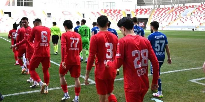 Osimhen'e kızdılar son 6 maçı da kaybettiler: Düştü düşecek