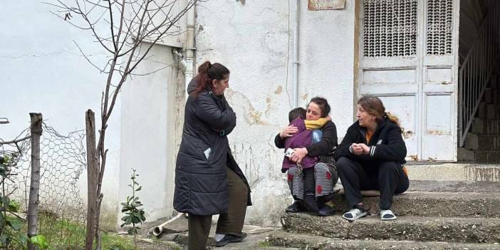 Evde tek bıraktıkları çocuk daireyi küle çevirdi