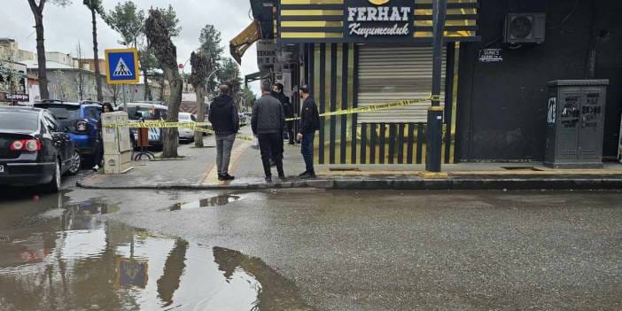 Çarşaf giyip kuyumcuyu soymaya çalıştılar