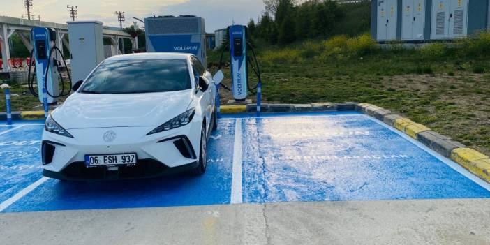 Kurallar baştan yazılıyor: Şarj istasyonlarında tek tip fiyat geliyor