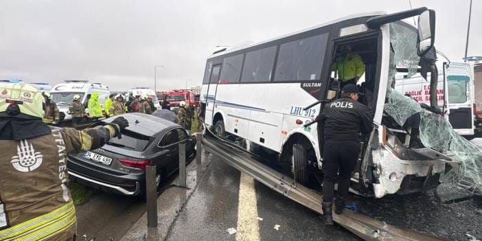 Son dakika | Başakşehir'de polis servisi kaza yaptı: 1 şehit 16 yaralı