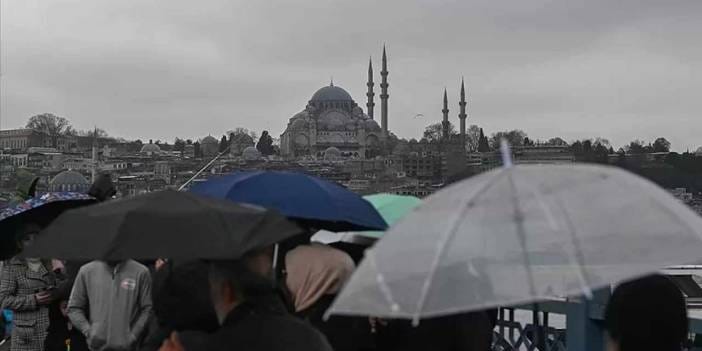 İstanbul'u sağanak vurdu: Vurmaya da devam edecek!