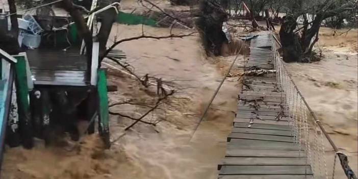 Yalova’da sağanak dehşeti! Dereler taştı: 5 büyükbaş sele kapılarak öldü!