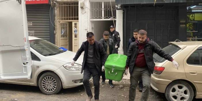 2 gündür haber alınamıyordu: Kolundaki bıçak izleriyle ölü bulundu