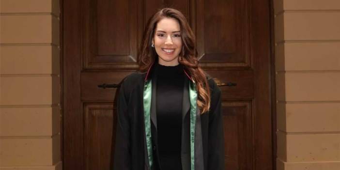 Kızılcık Şerbeti’nin yıldızı cübbeyi giydi: Oyunculuktan avukatlığa!