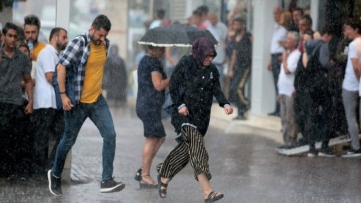 Hava durumuna dikkat! Kuvvetli yağış geliyor...