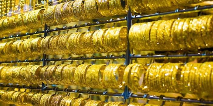 İran restini çekti: Altında fırtına koptu