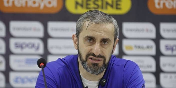 "Erzurumspor'a hakkım helal olsun" derken basın toplantısı bastılar: Serkan Özbalta sırılsıklam oldu