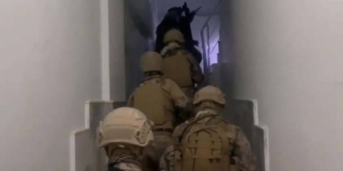 İzmir'de okullara yönelik "tehdit" operasyonu: 30 gözaltı