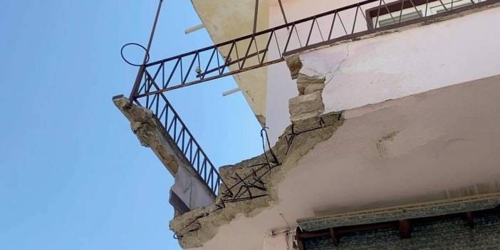 Aydın'da facia! Çöken balkondaki baba ve engelli oğlu aşağı düştü