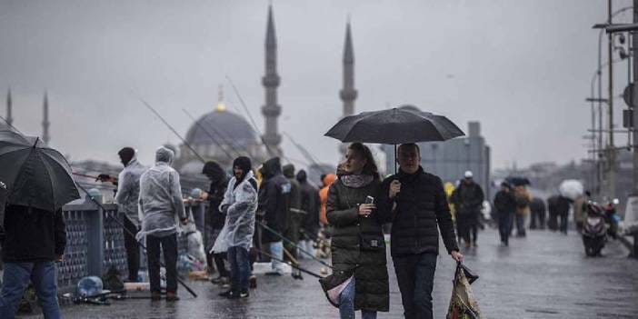Valilik "tedbirli" olun dedi: İstanbul'da kuvvetli yağış için saat verildi