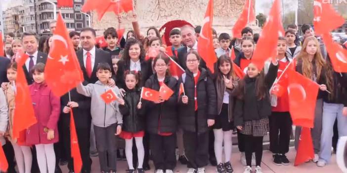 Taksim’de 23 Nisan töreni