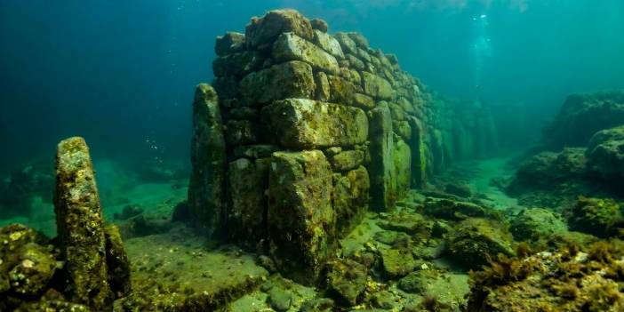 7 bin yıl önce inşa edildi: Efsanelere konu olan "kayıp şehir" denizin altından çıktı