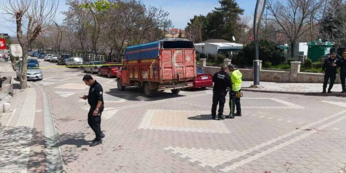 Ankara'da feci kaza: Kamyonet çarpan 3 yaşındaki çocuk hayatını kaybetti
