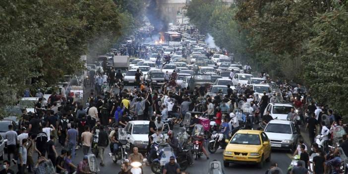 İran, ABD-İsrail bağlantılı hücreleri çökerttiğini duyurdu! 200’ü aşkın gözaltı