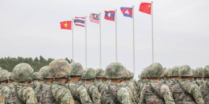 Dünyada savaş çanları çalıyor! Asya orduları da alarma geçti