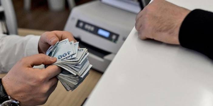 Memur ve emeklisine ara zam gelecek mi? AKP'den yanıt geldi