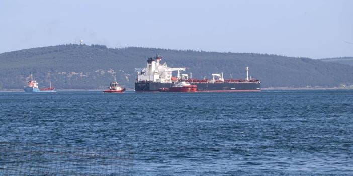 Çanakkale Boğazı'nda tanker arızası: Gemi trafiği çift yönlü askıya alındı