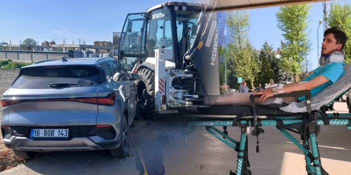 Kontrolden çıkan otomobil iş makinesine çarptı: Genç sürücü yaralandı